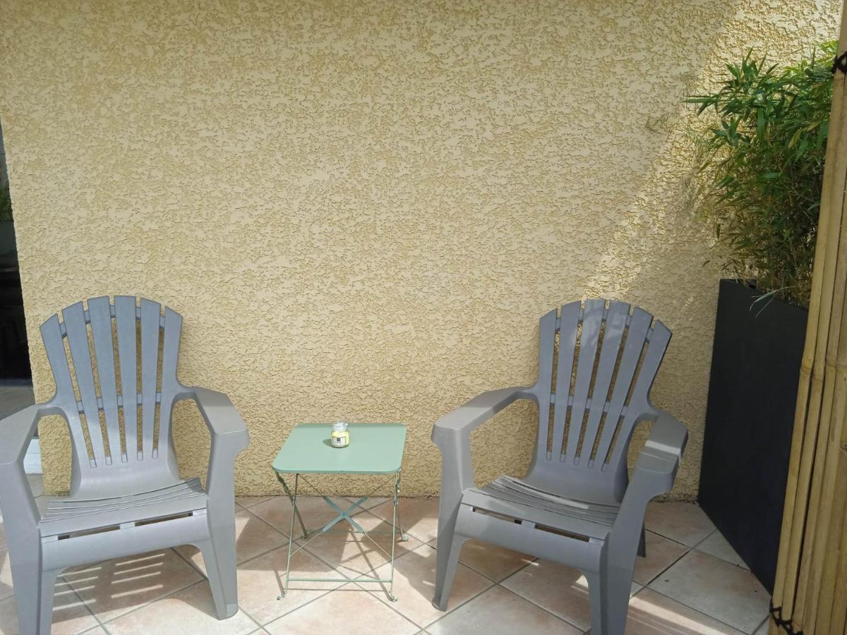 Au Soleil Couchant Villemoustaussou Exterior foto